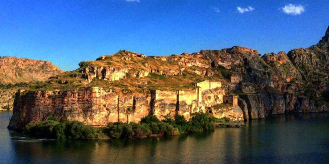 Üç tarafı sularla çevrili tarih: Medeniyetlerin gizli geçmişi burada yatıyor! 5